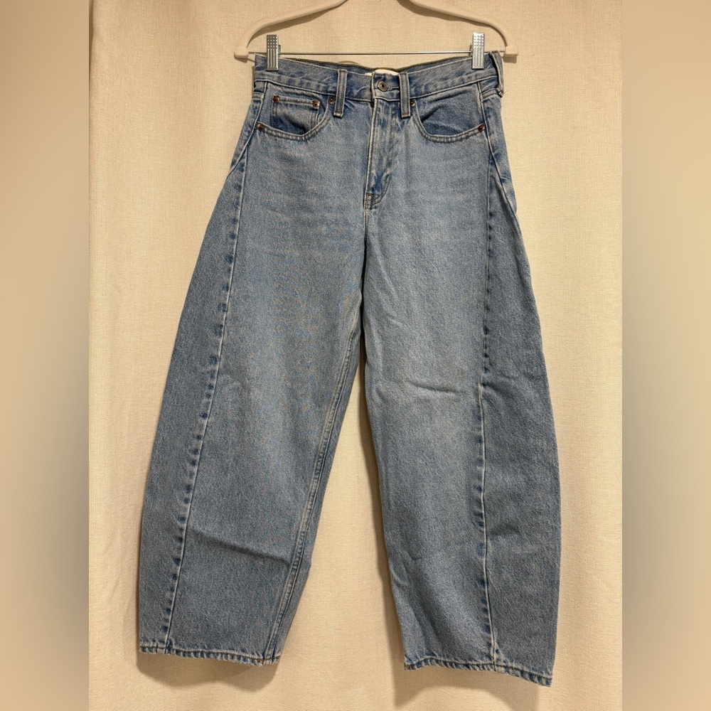 Abercrombie & Fitch Light Blue Barrel Jeans